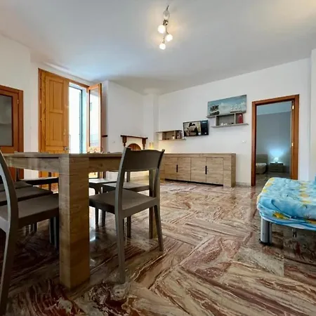 Riva Apartment *